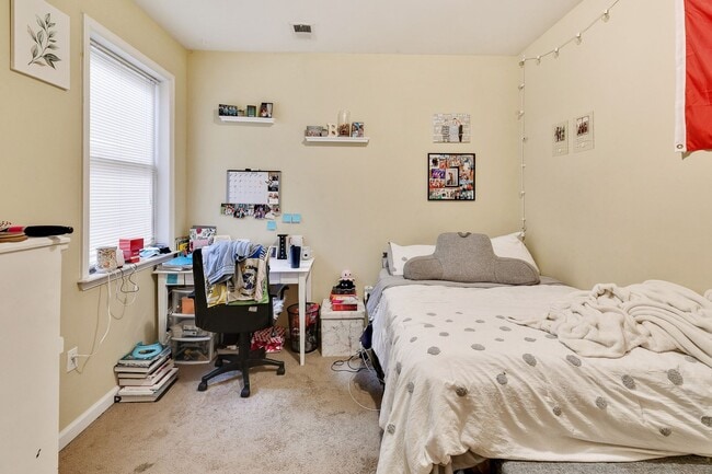 Building Photo - 1816 N 17th St Unit A Rental