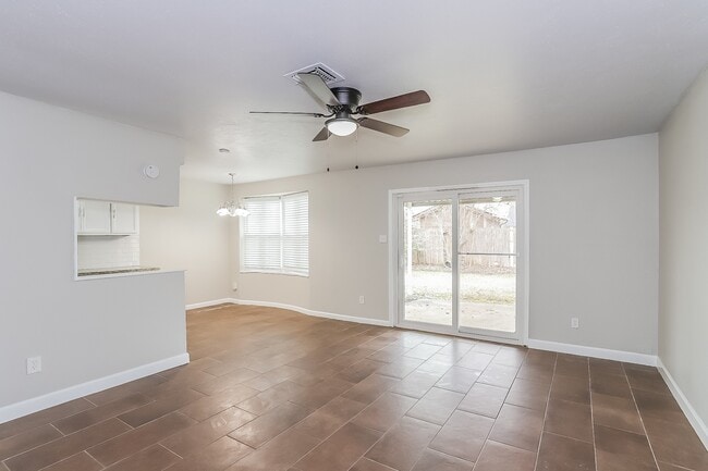 Photo - 10819 Sagewind Dr