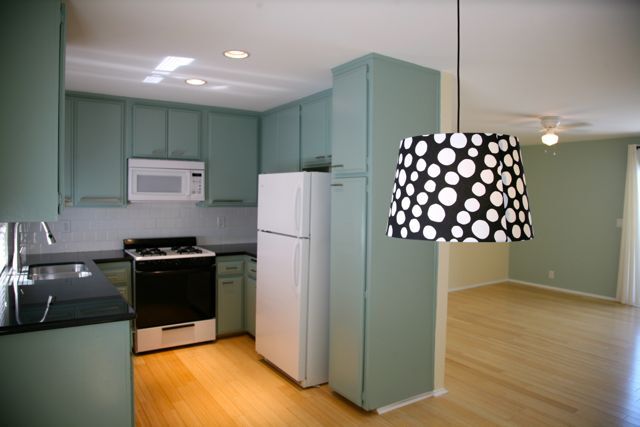 Building Photo - 177 Douglas St Unit #2 Rental