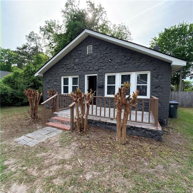 Building Photo - 216 Sedberry St