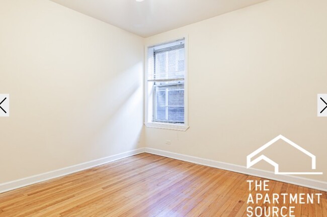 Photo - 556 W Aldine Ave Unit 2
