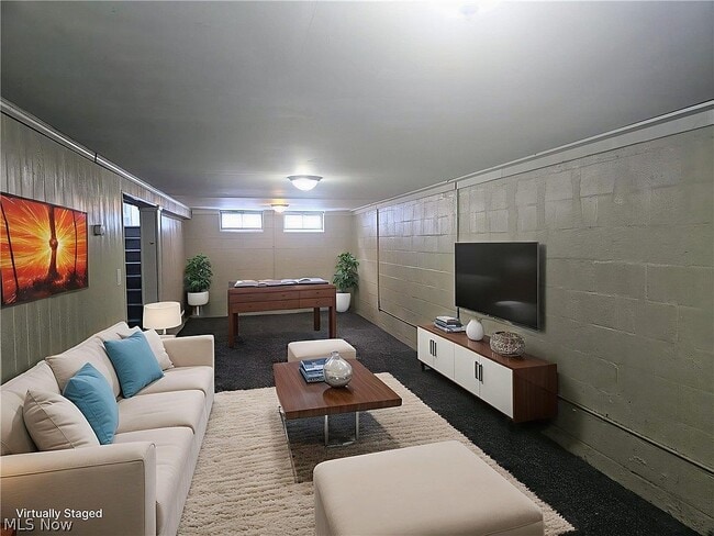 Photo - 9516 Alexander Rd