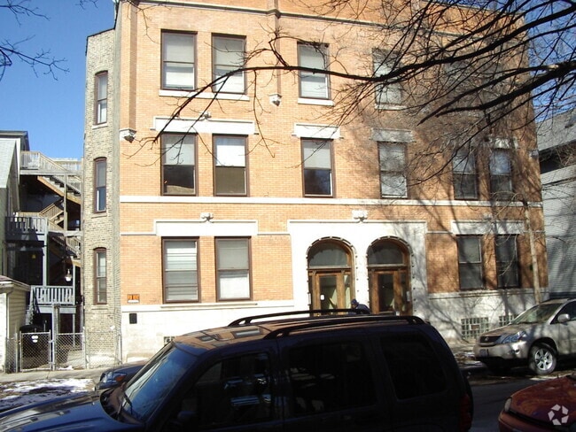 Building Photo - 1356 W Barry Ave Unit 1E Rental