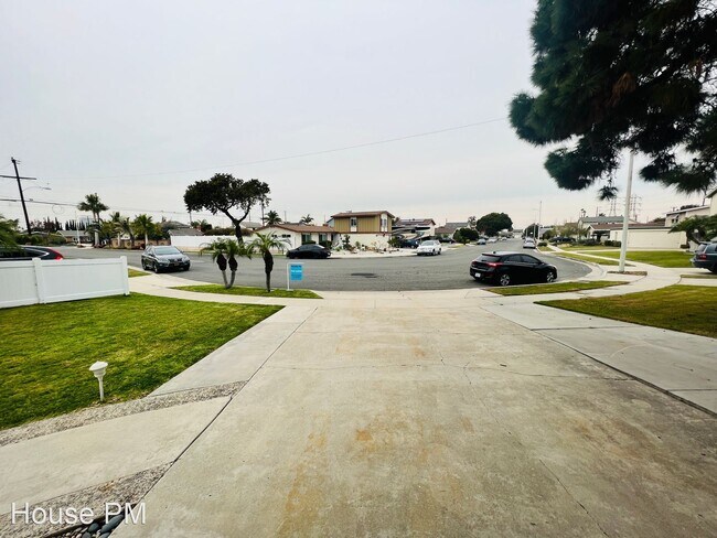 Photo - 4 br, 3 bath House - 8592 La Casita Ave