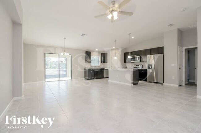Photo - 446 Rayford St