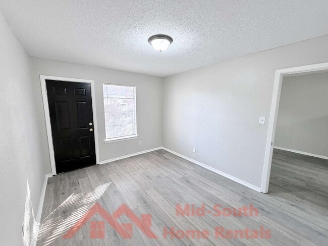 Photo - 139 N Claybrook St Unit 3