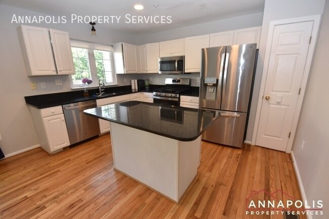 Photo - 619 Puritan Ct