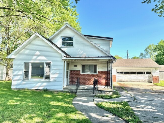 Building Photo - 1918 W 11th St