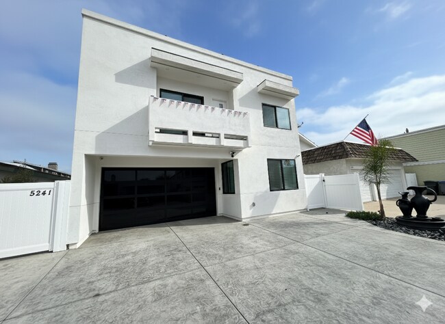 Brand New Custom Home with Ocean Views and... - Brand New Custom Home with Ocean Views and...