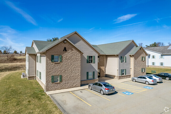 University Commons - University Commons Apartments