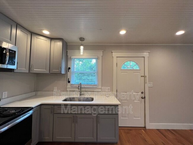 Photo - 1210 Gearwood Ave Unit A