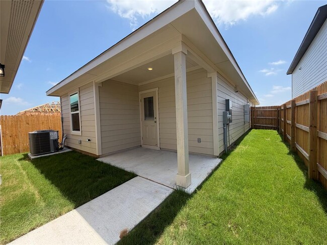 Photo - 312 Nizao Ln