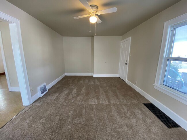 Photo - 2612 Leland Ave Unit Left/Down