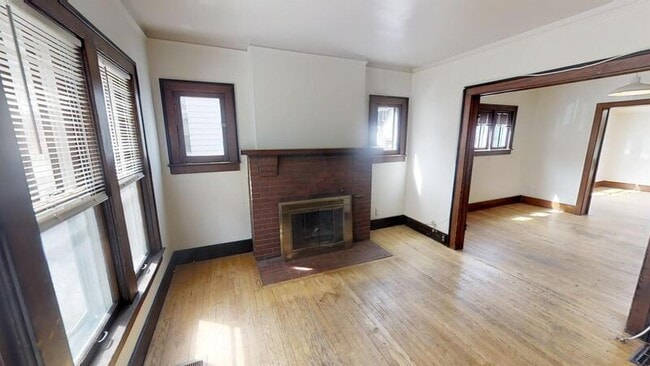 Photo - 711 Granger Ave