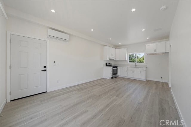 Photo - 2425 S Myrtle Ave