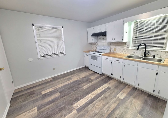 Photo - 4252 Postema Ct Unidad 4252