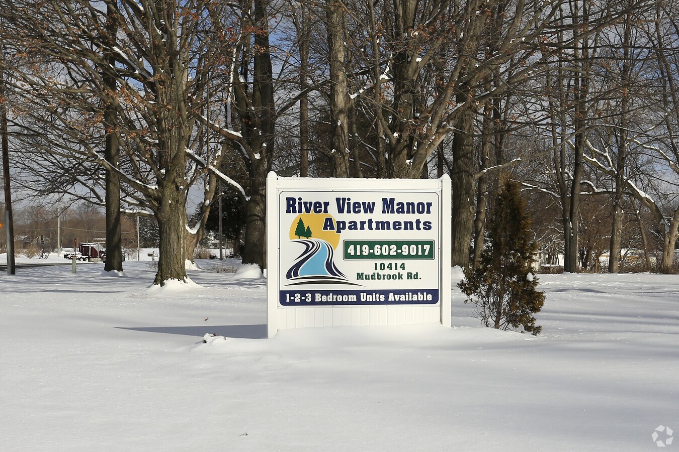 Photo - River View Manor Apartments