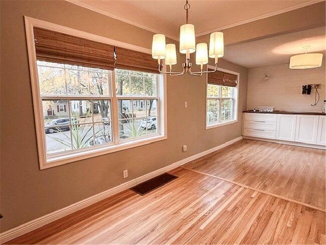 Photo - 2836 Dakota Ave S