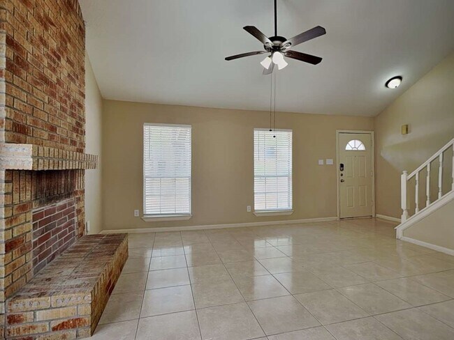 Photo - 27 S White Pebble Ct