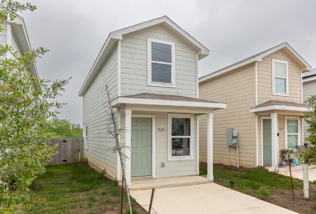 Photo - 7125 Elm Cv