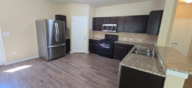 Photo - 15201 Bullbrier Rd