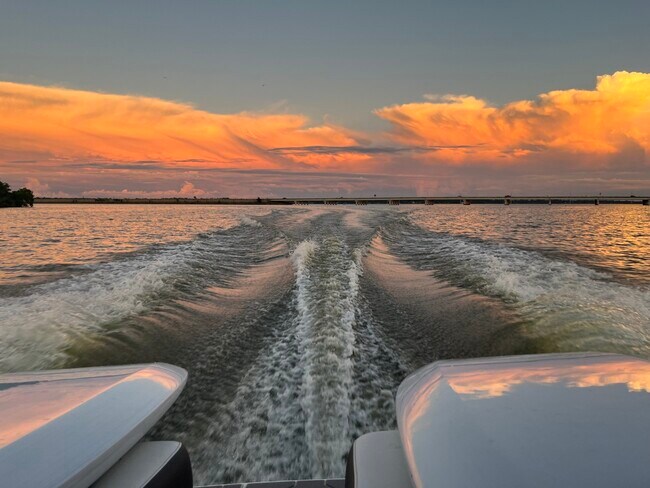 Photo - 8311 Shoregrove Dr