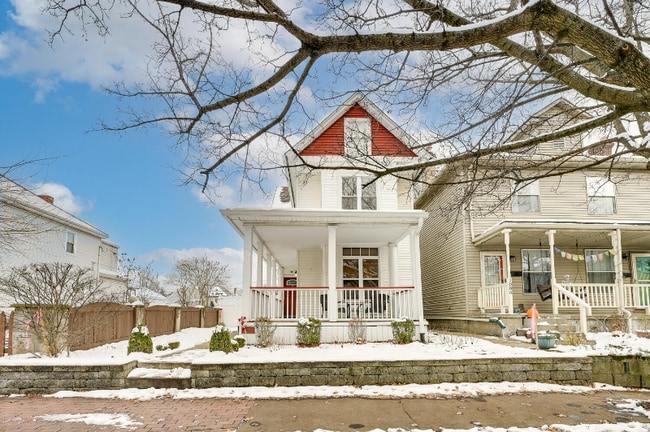 Building Photo - 1090 Michigan Ave