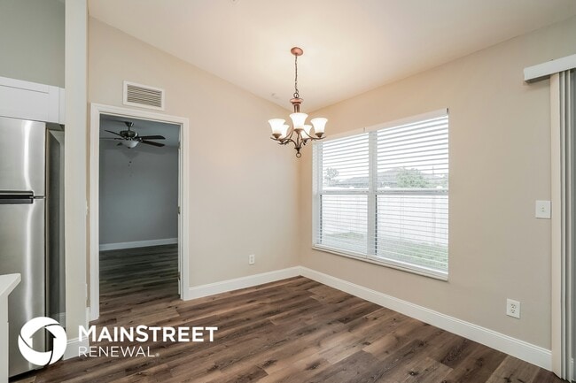 Photo - 3011 64th St W