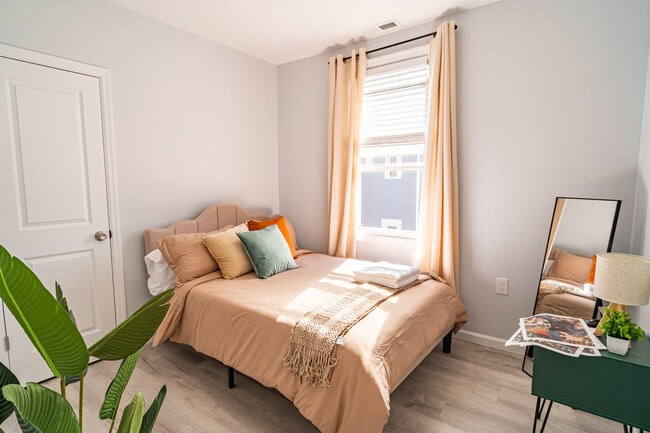 Photo - 701 S 18th St