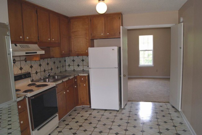 Photo - Country Manor Apartments