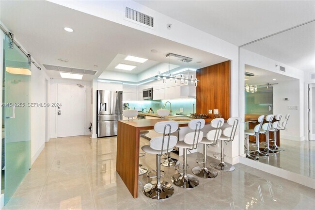 Photo - 100 Lincoln Rd Unidad 1602