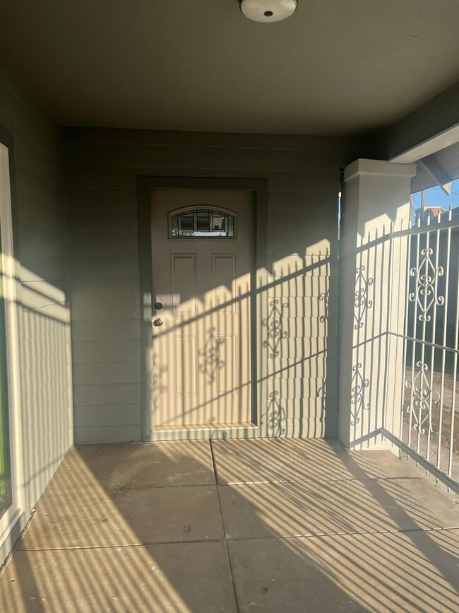 Photo - 392 N Ferger Ave