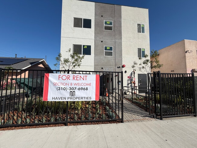 Photo - 6012 10th Ave