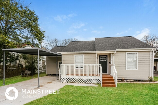 Building Photo - 1023 Hahlo St