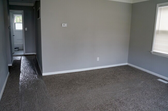 Photo - 8502 Orchard Ave