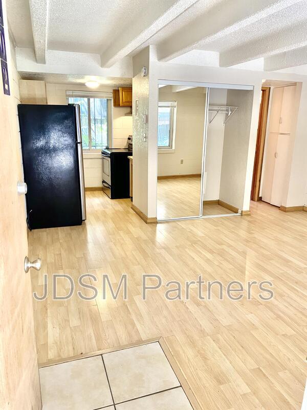 Building Photo - 2860 W 32nd Ave Unit 314 Rental