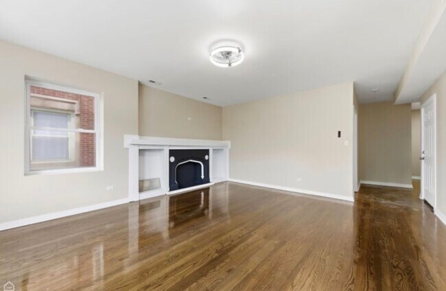Photo - 7741 S Phillips Ave Unit 2