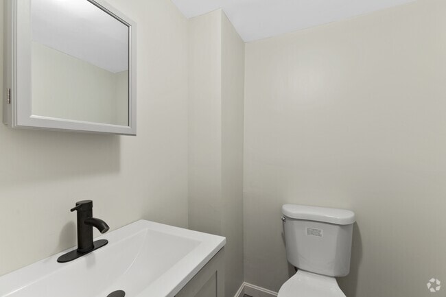 Building Photo - 174 White St Rental