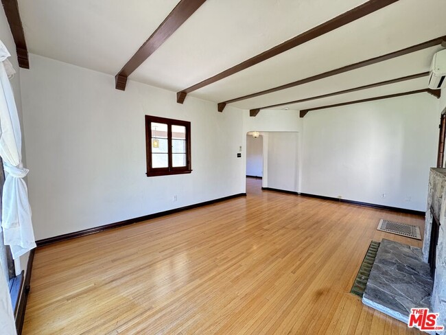 Photo - 10529 Clarkson Rd