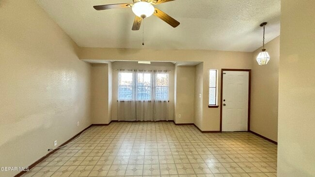 10960 Delafield Dr
