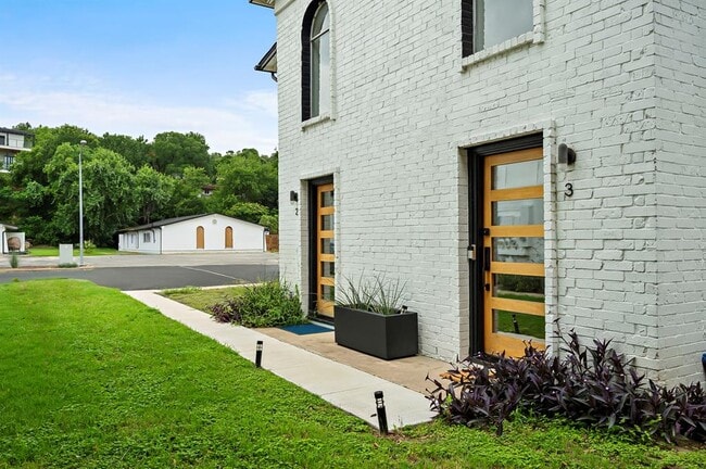 Photo - 1206 Hollow Creek Dr Unit 3