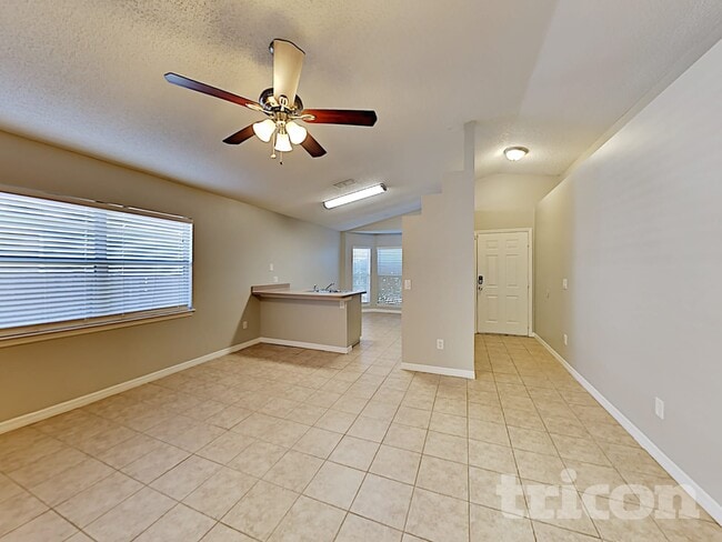 Photo - 8514 Blackberry Ave