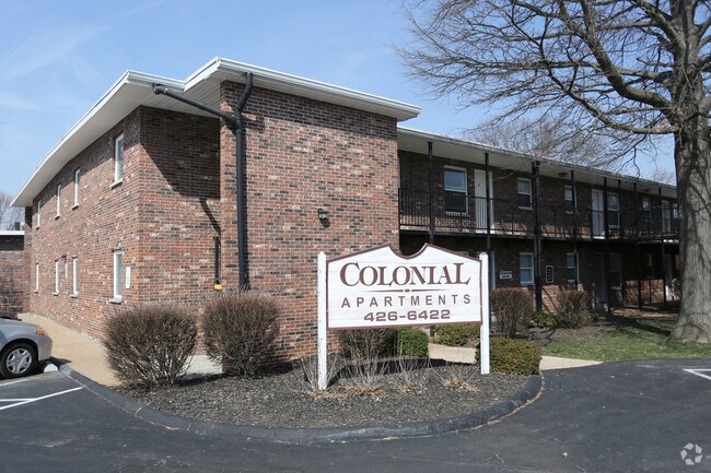 Colonial Apartments - Colonial Apartments