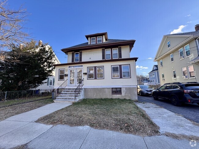 Building Photo - 102 Brook St Unit 1 Rental