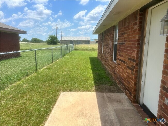 Building Photo - 4604 Wade Dr Rental