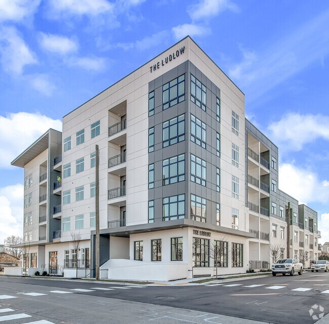 Building Photo - 1125 10th Ave N Unit 406 Rental