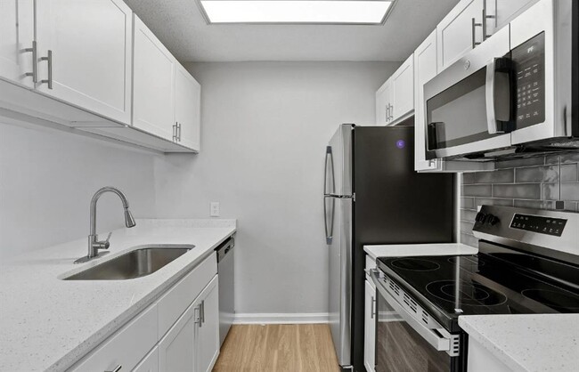 Photo - 1113 Powers Ferry Pl Unit 1826