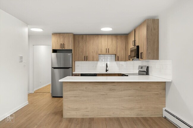 Photo - 7357 N Winchester Ave