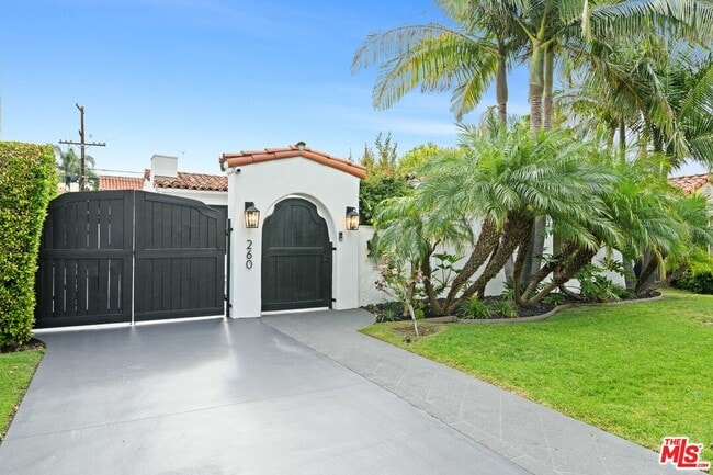 Photo - 260 S La Peer Dr