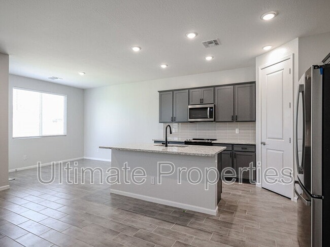 Photo - 17986 Avenida del Sol W